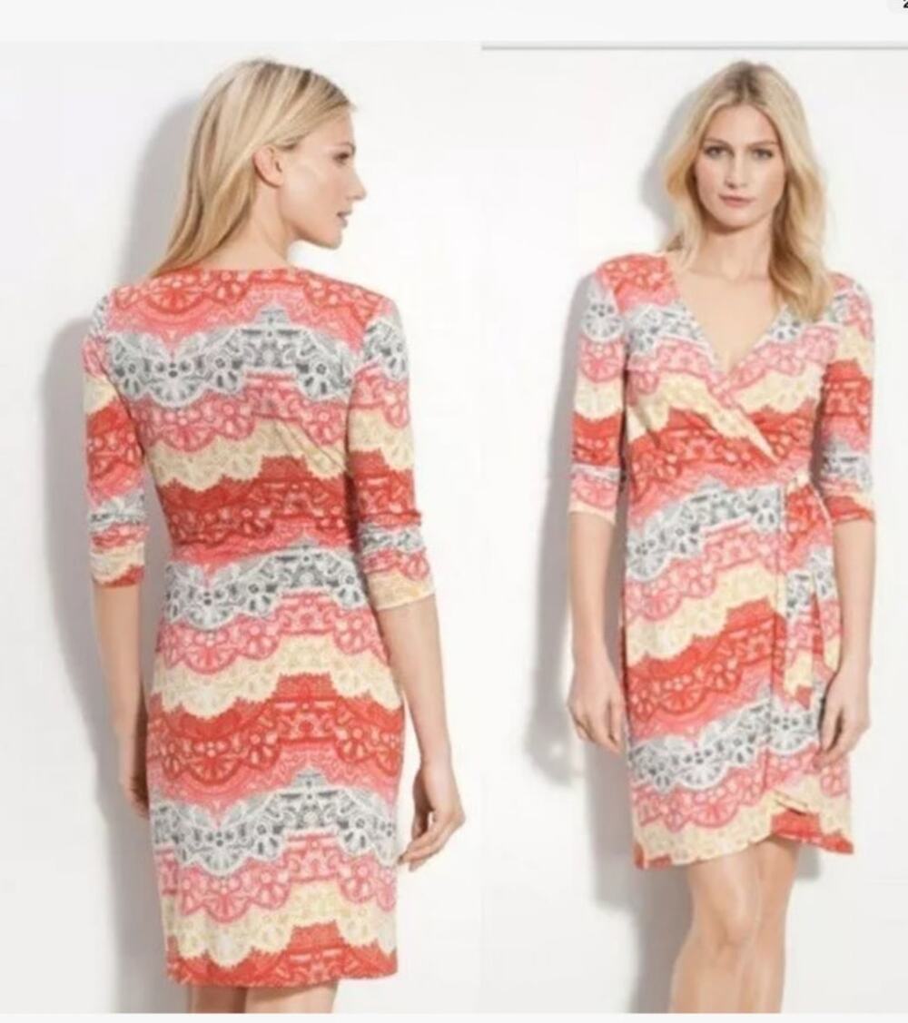 BCBG MAXAZRIA Wrap Dress Tereza Boho Art sz S Red White Yellow Medallion Print